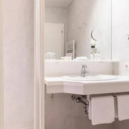 Ferien & Wellnesshotel Windschar Brunico