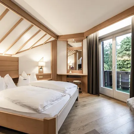 Ferien & Wellnesshotel Windschar Hotel 4*