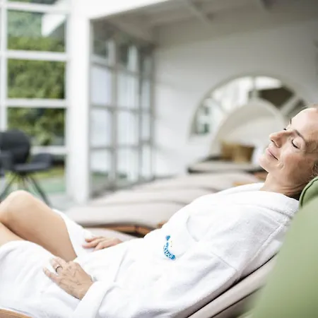 Ferien & Wellnesshotel Windschar 4*